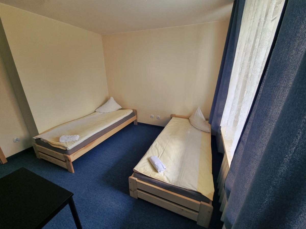 Wilanow House Hostel Warsaw Ngoại thất bức ảnh
