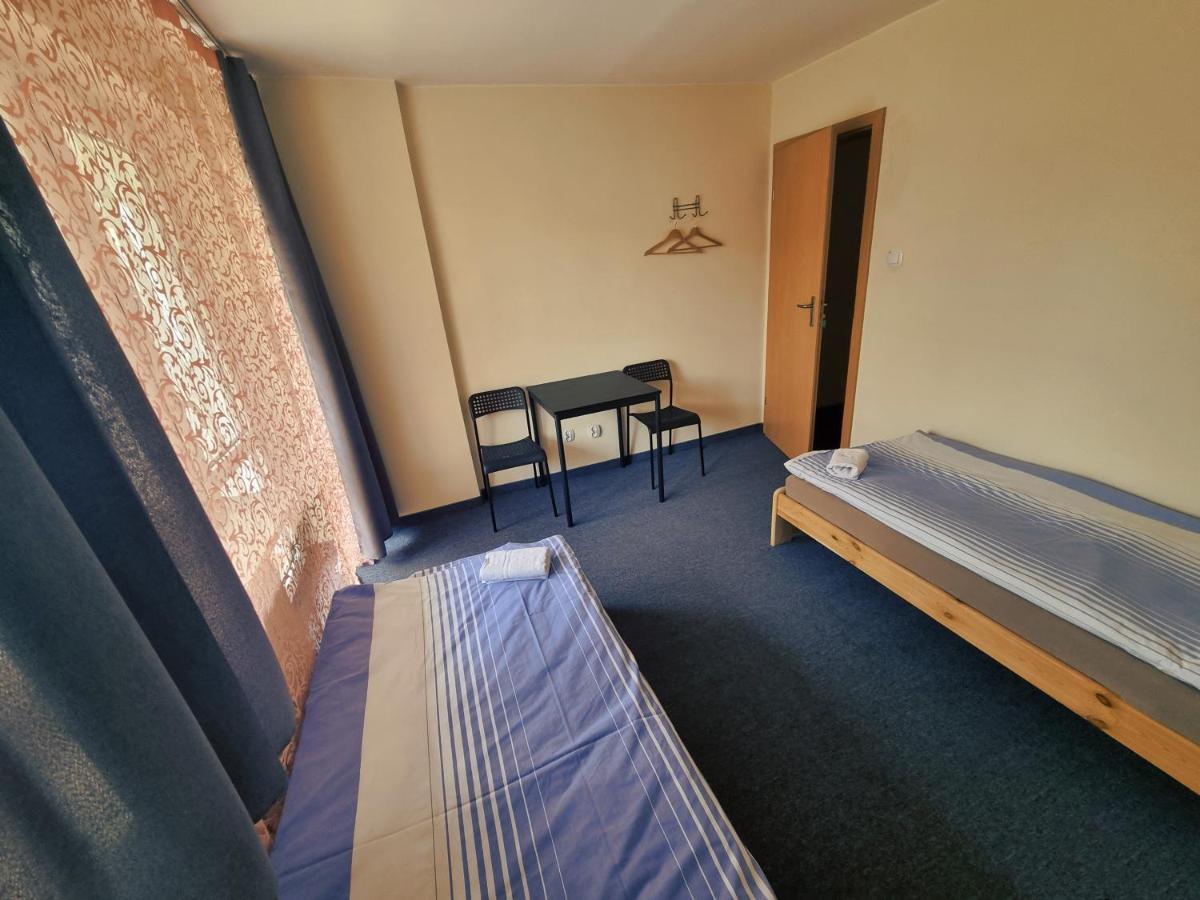 Wilanow House Hostel Warsaw Ngoại thất bức ảnh